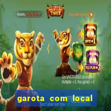 garota com local em santos