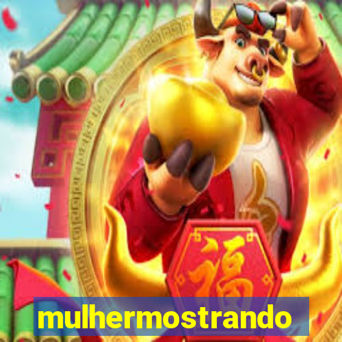 mulhermostrandoopeito