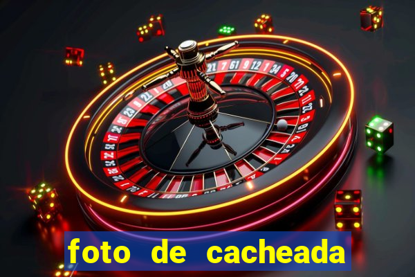 foto de cacheada no espelho